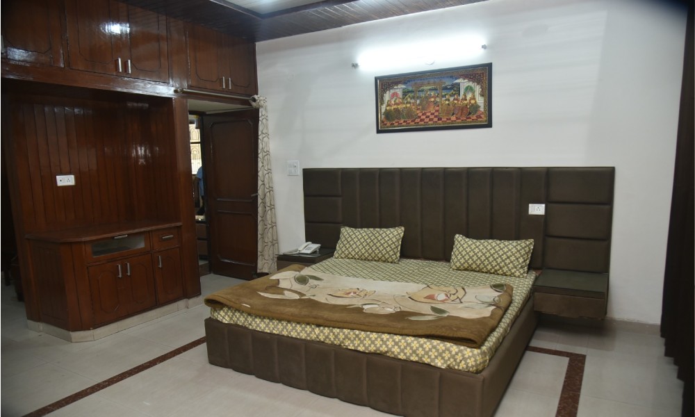 Comfortable rooms at best hotel in Barog Himacha